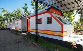 RedDoorz near Banyuwangi Kota Train Station